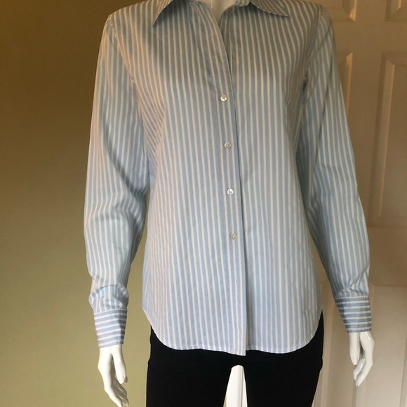 Banana Republic Blue and White Striped Button Down Shirt - Picture 2 of 6